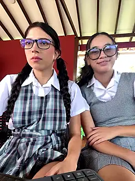 Snapshot of l0lita_sweet chatting on February 2026 04:22:02 PM l0lita sweet online show from February 2026 04:22:02 PM