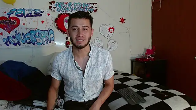 picante70  online show from December 2025 10:44:02 AM