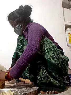 Snapshot of Rasiya_5 chatting on November 2025 01:51:02 AM Rasiya 5 online show from November 2025 01:51:02 AM