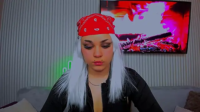 EricaHoff23 online show from October 2025 07:33:01 AM