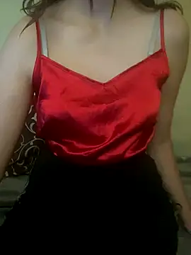 Snapshot of KittieCreme chatting on November 2025 08:36:02 AM KittieCreme online show from November 2025 08:36:02 AM