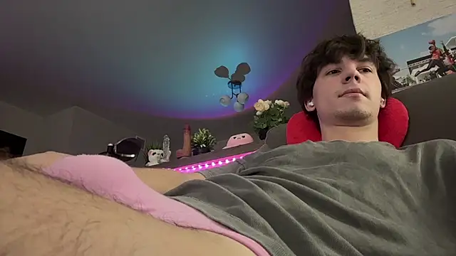 Snapshot of Jeremy1Scott chatting on February 2026 03:49:02 AM Jeremy1Scott online show from February 2026 03:49:02 AM