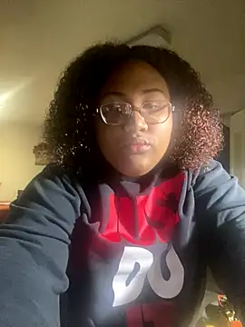 Snapshot of MissyUrGoddess chatting on October 2025 06:41:02 PM MissyUrGoddess online show from October 2025 06:41:02 PM