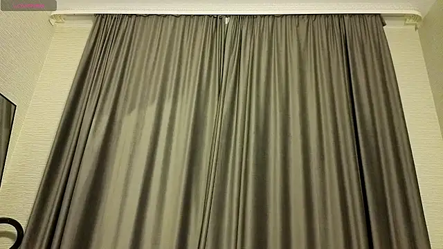 MissPompadure online show from March 2026 10:24:02 PM