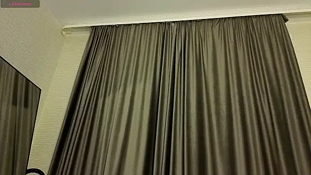 MissPompadure online show from March 2026 07:17:02 PM