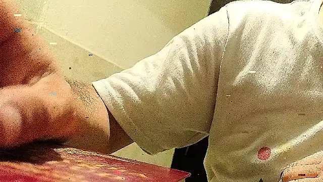 Snapshot of sacarlettareyo chatting on November 2025 04:34:01 AM sacarlettareyo online show from November 2025 04:34:01 AM