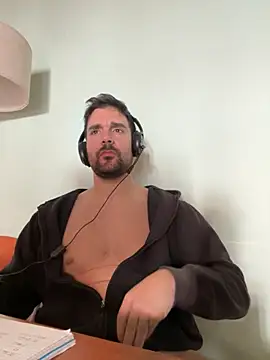 ReDiBastoni90 online show from October 2025 08:16:02 AM