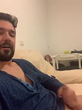 ReDiBastoni90 online show from February 2026 06:03:01 PM