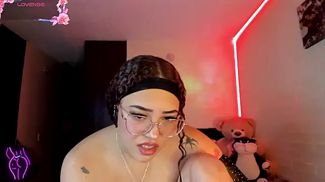 Lizz martins online show from October 2025 02:14:02 AM