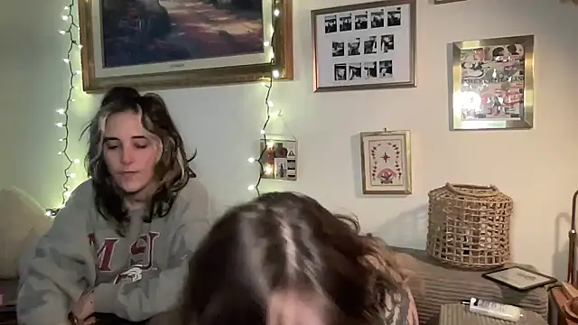 lill daddysgirl online show from December 2025 04:23:02 PM