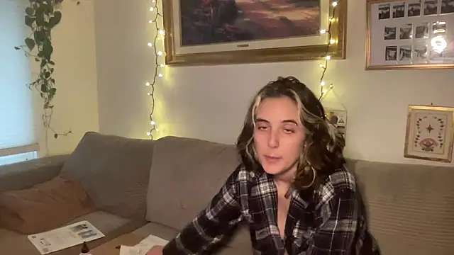 lill daddysgirl online show from December 2025 05:20:02 PM