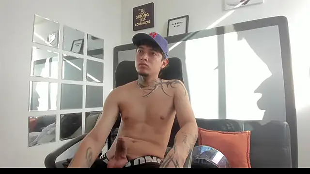 Sky Wild online show from November 2025 08:41:02 PM