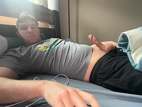 Snapshot of eddieeeeee1232 chatting on December 2025 05:08:02 PM eddieeeeee1232 online show from December 2025 05:08:02 PM