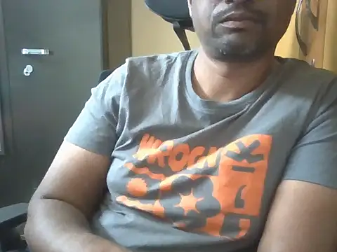 Snapshot of mpl_sub4 chatting on November 2025 12:40:01 PM mpl sub4 online show from November 2025 12:40:01 PM