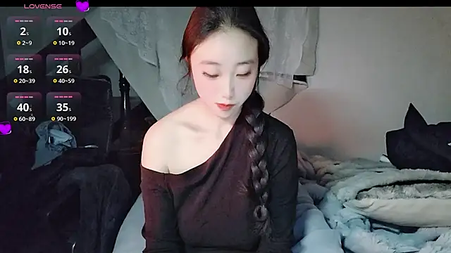 hyp0crite online show from November 2025 03:22:01 PM