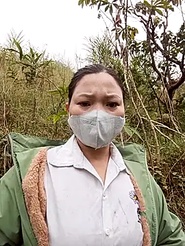 nat-tri online show from November 2025 02:12:02 AM