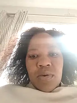 Snapshot of CaramelBoootie chatting on November 2025 07:53:01 AM CaramelBoootie online show from November 2025 07:53:01 AM