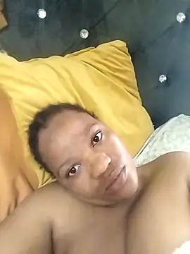 CaramelBoootie online show from April 2026 07:16:01 AM