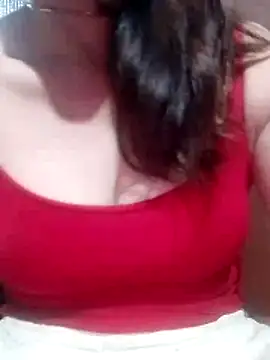 Snapshot of YiyinLy chatting on March 2026 02:20:01 PM YiyinLy online show from March 2026 02:20:01 PM