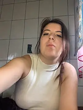 MiraCastellon online show from November 2025 12:05:02 PM