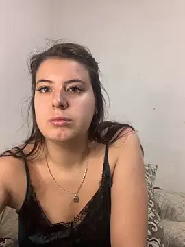 MiraCastellon online show from December 2025 11:15:01 AM