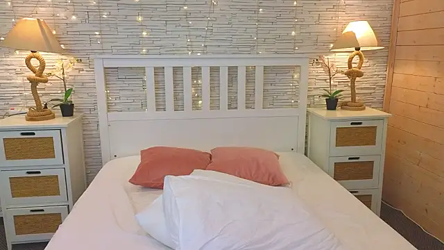 Snapshot of Soft_Lilly chatting on February 2026 06:17:01 AM Soft Lilly online show from February 2026 06:17:01 AM