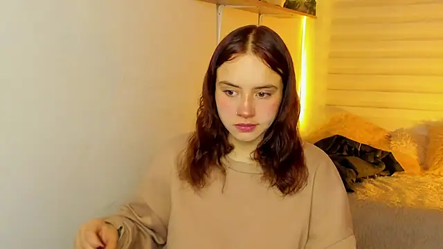 Emily Lindey online show from December 2025 03:24:02 AM