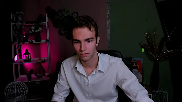 astren villo online show from November 2025 09:08:01 PM