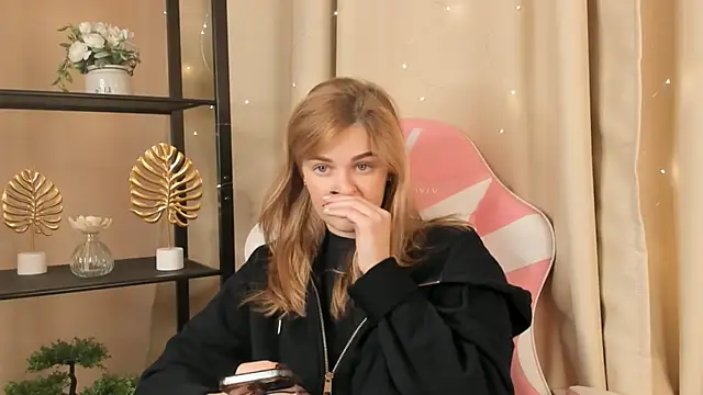 ShawnaBirge online show from October 2025 08:36:02 AM