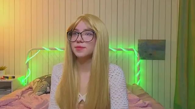 AlisiaEthen online show from November 2025 08:41:02 PM