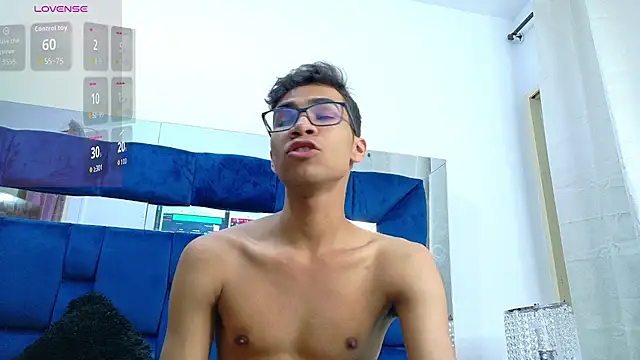 Desire4Duo online show from October 2025 01:24:02 PM