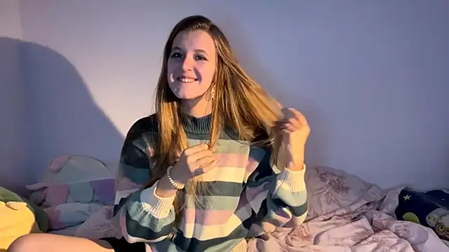 AnnamariaVieu online show from October 2025 05:47:01 PM