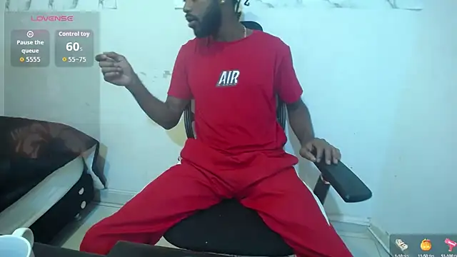 BenhtenBlack25 online show from October 2025 05:04:02 PM