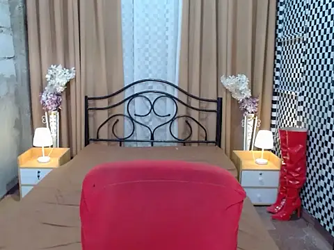 astraea xxx online show from November 2025 03:05:01 AM