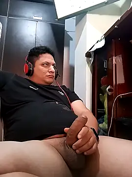 WIlGar1993 online show from January 2026 02:10:02 PM