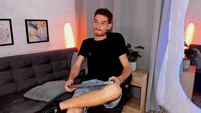 MATEO HUNTER online show from October 2025 01:13:02 AM