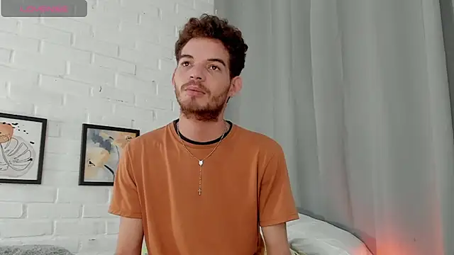 Snapshot of MATEO_HUNTER chatting on January 2026 03:16:01 PM MATEO HUNTER online show from January 2026 03:16:01 PM