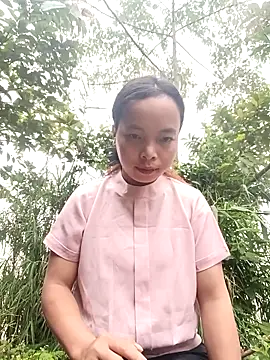 Nguyet2k4 online show from November 2025 11:49:02 PM