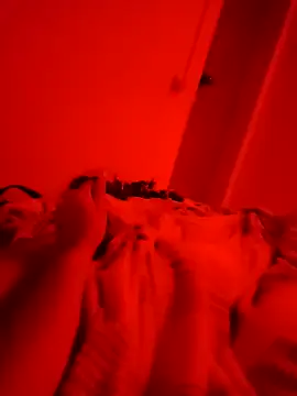 xred-hot online show from October 2025 07:42:02 AM