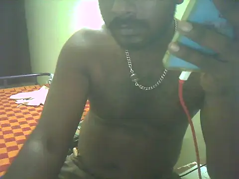 Snapshot of Vickyins480000 chatting on May 2026 04:01:02 PM Vickyins480000 online show from May 2026 04:01:02 PM