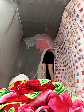 Snapshot of -Kem-01 chatting on November 2025 08:53:02 PM -Kem-01 online show from November 2025 08:53:02 PM