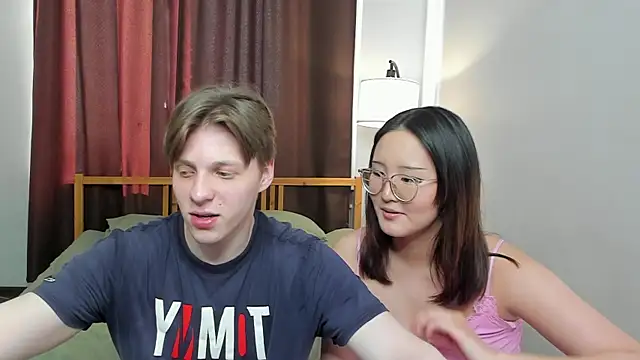 Blossomandbee online show from April 2026 12:30:02 PM