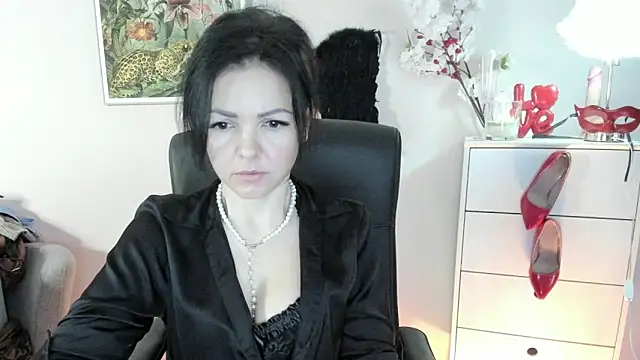 Mollybloom40 online show from February 2026 02:43:01 PM