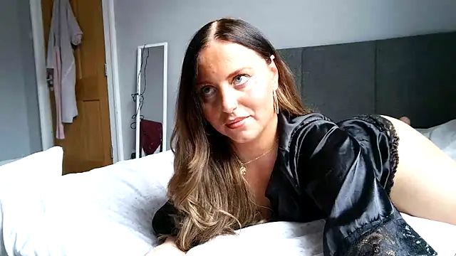 Scouse Lexi online show from April 2026 02:11:01 PM