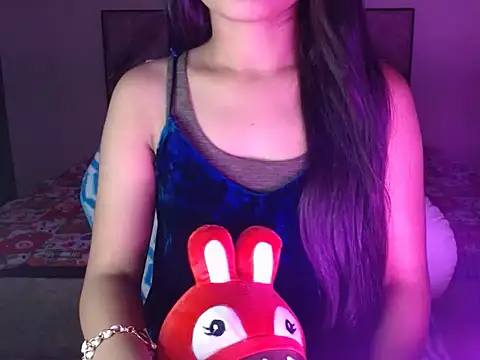 spicy sofiya - online show from November 2025 05:56:01 PM