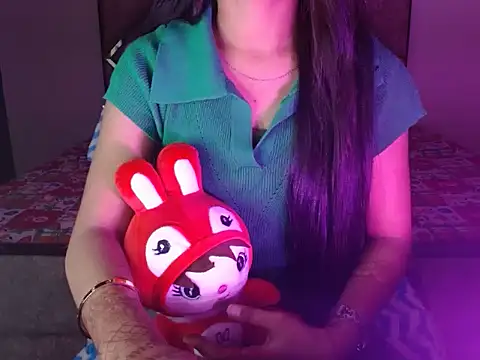 spicy sofiya - online show from November 2025 06:10:01 PM