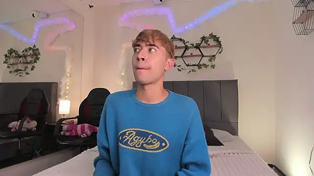 JustinCastiblanco online show from November 2025 11:20:02 AM