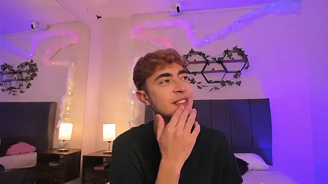 JustinCastiblanco online show from November 2025 11:53:02 AM