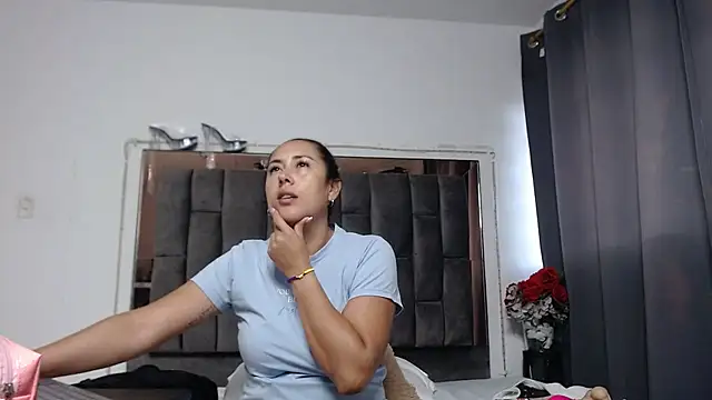 Salmma Milf online show from May 2026 11:38:01 AM