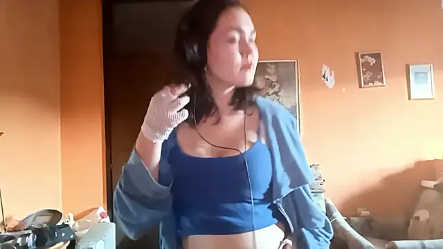 SalenaVanderhoff online show from October 2025 03:23:02 PM